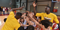 Harlem Wizards'tan miniklere eğitim 